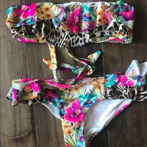 Victoria’s Secret bikini